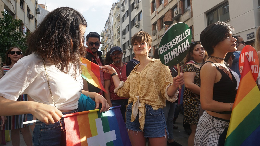 7. İzmir Onur Yürüyüşü’nden portreler Kaos GL - LGBTİ+ Haber Portalı